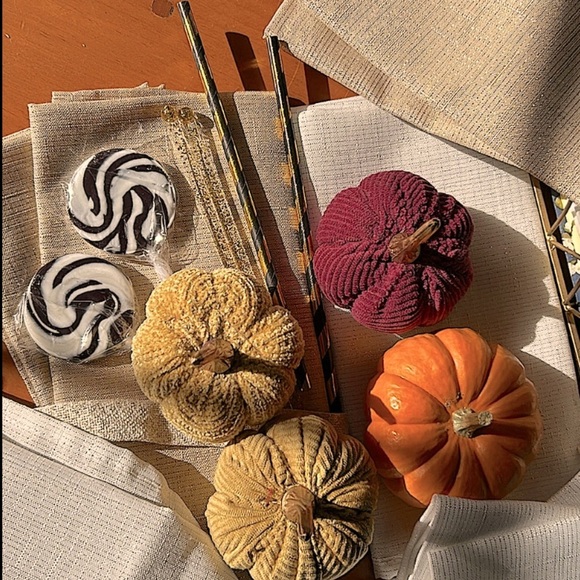 Lagniappe 30% OFF ADD TO CART FOR A SALE PRICE Little Something Extra @ttarney - Picture 7 of 16